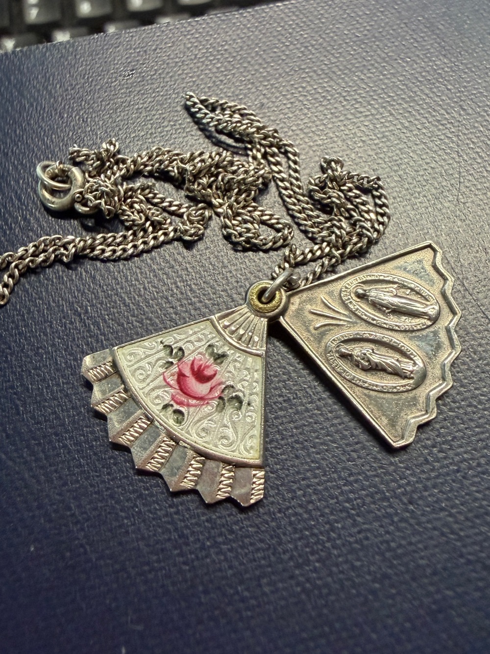 Vintage 925 Guilloche Enamel Rose Slide Hand Fan 4-Way Religious Medal Necklace - Picture 2 of 16